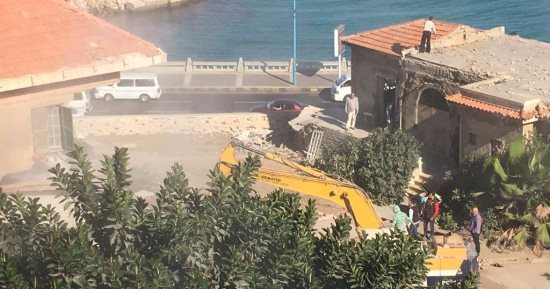 قارئ يطالب بوقف أعمال إزالة فيلا أنداروس الآثرية بالإسكندرية
