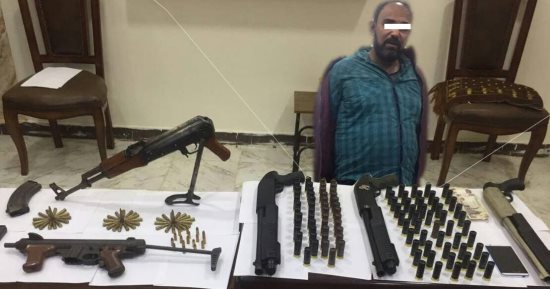 القبض على تاجر سيارات بحوزته 5 أسلحة نارية و165 طلقة بكفر الشيخ