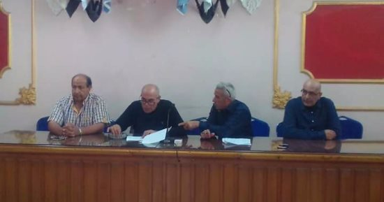 رئيس مدينة المحلة يجتمع بمسئولى الصرف الصحى 