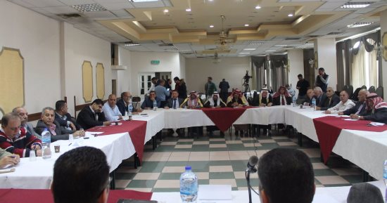 فلسطينيون مستقلون يجتمعون بالقنصل المصرى وممثلى الفصائل لتنفيذ المصالحة