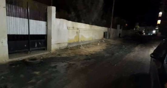 شكوى من طفح مياه الصرف أمام مدرسة محمد خليل فى الضبعة بمطروح 