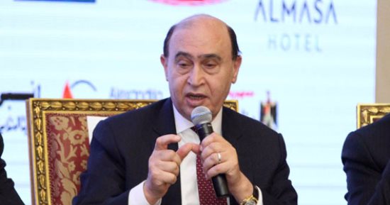 مهاب مميش وحلمى النمنم يفتتحان اليوم المعرض التاريخى لقناة السويس