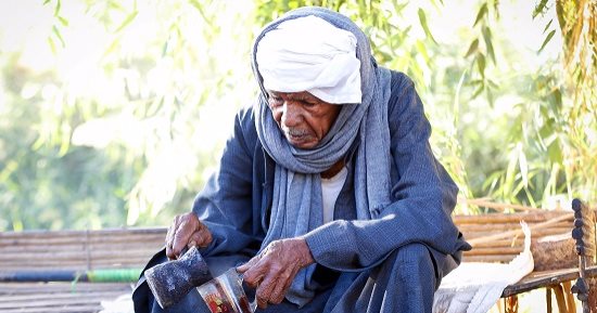 صورة اليوم.. كان نفسى أنورلك قمرى وأعملك بإيديا الشاى