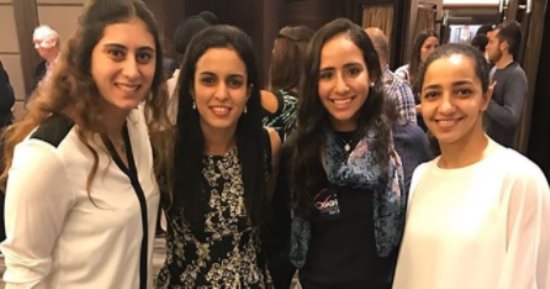 شاهد.. الفريق المصرى المحترف للاسكواش فى هونج كونج