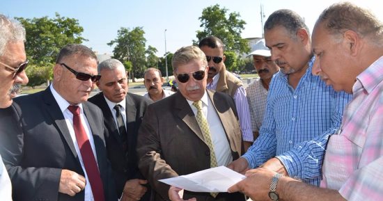 صور.. محور فوديكو طريق جديد لمنع الاختناقات المرورية خلف جامعة القناة