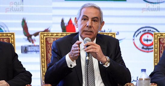 طارق قابيل: العشوائيات مش هتخلص فى يوم.. ونستهدف 22 مجمعا صناعيا بحلول 2020 (صور)