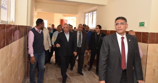 صور.. محافظ الشرقية: استمرار أعمال إنشاء مدرسة الشهيد أحمد المنسى