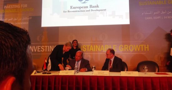 البنك الأوروبى وبنك الإسكندرية يمولان دعم الطاقة المتجددة بـ 30 مليون دولار