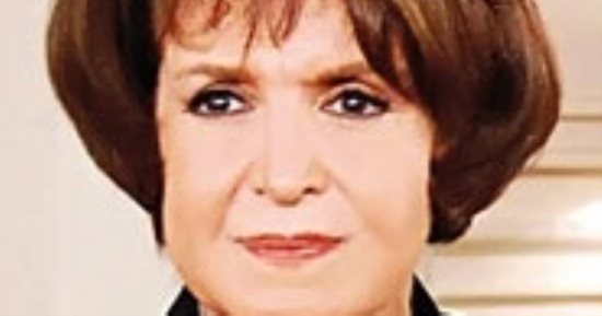 صورة.. تعرف على أبناء سميرة أحمد فى مسلسل "بالحب هنعدى"