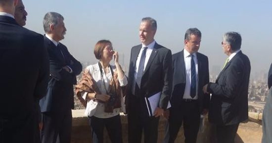 صور.. رئيس مجلس النواب المجرى وزوجته فى زيارة لقلعة صلاح الدين