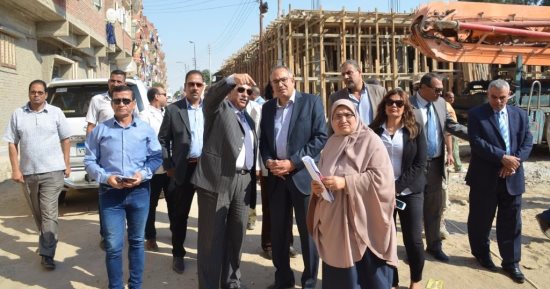 صور..محافظ الإسماعيلية:الانتهاء من تطوير منطقة الكوكاكولا مارس2018 بـ6.5 مليون جنيه
