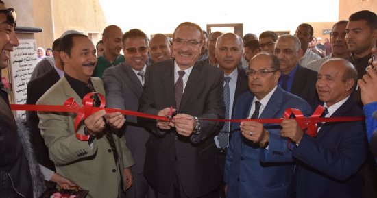 صور.. محافظ بنى سويف يفتتح وحدة غسيل كلوى بمستشفى الميمون