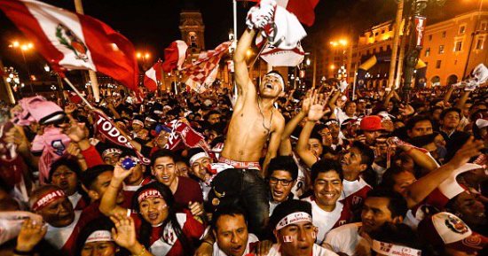 شاهد.. احتفالات عارمة فى بيرو بعد الصعود لكأس العالم 2018
