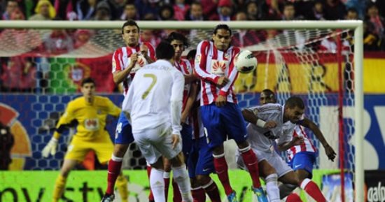 جول مورنينج.. صاروخ رونالدو فى شباك كورتوا بديربى مدريد