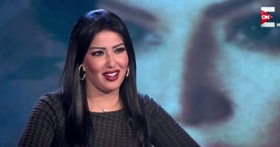 سمية الخشاب: "فتشت فى تليفون أحمد سعد ولقيته نضيف.. وغيرتى عليه معتدلة"
