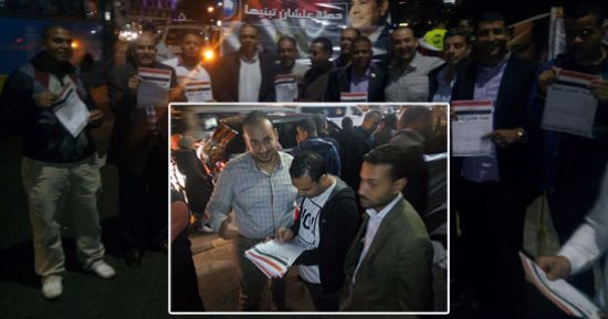 صور.. أهالى الإسكندرية يوقعون على حملة "علشان تبنيها".. أمانة حزب مستقبل وطن تنظم وقفة تأييد للرئيس السيسى فى سان استيفانو.. وأمين الحزب: نستهدف توعية المواطنين والوصول إليهم فى الشوارع