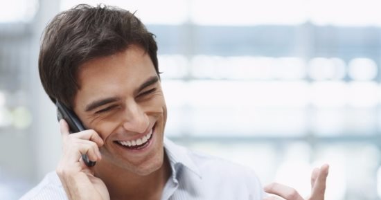 هل يؤثر استخدام الموبايل لفترات طويلة على المخ؟