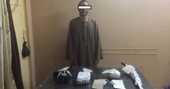 قابيل وهابيل بأسيوط.. أخ يقتل شقيقه بسبب "خلافات الميراث" بالقوصية.. "المتهم" أطلق أعيرة نارية على أخيه أثناء خروجه من المسجد.. والأمن يلقى القبض عليه وبحوزته بندقية آلية و5 خزن و125 طلقة نارية