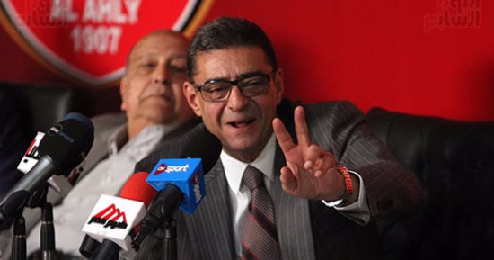 استفتاء.. محمود طاهر يتفوق على الخطيب بين أعضاء الأهلى