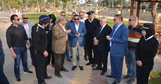 محافظ الإسماعيلية: الانتهاء من تطوير المحاور والطرق المرورية 24 نوفمبر