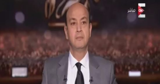 عمرو أديب: الأزهر و"الأعلى للإعلام" بيتهربا من مسئولية اختيار "قائمة الفتوى "