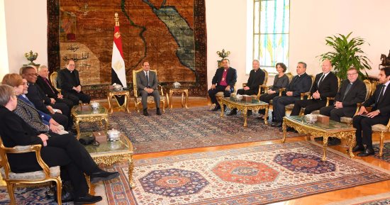السيسي لوفد الطوائف الإنجيلية العالمية: سنظل دوما نموذجا للتعايش السلمى