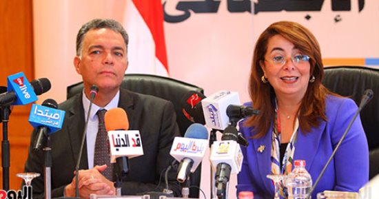 غادة والى: نستهدف الكشف عن تعاطى المخدرات بين 14 ألف موظف بالسكة الحديد (صور)