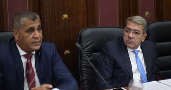 "خطة" البرلمان: الحكومة تتعنت مع شركات المقاولات وخطابات الضمان تصل لـ20 عاما
