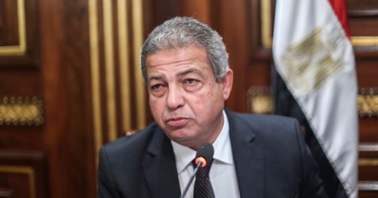 وزير الرياضة يزور الإسماعيلى اليوم ويتابع أعمال إنشاء فرع النخيل