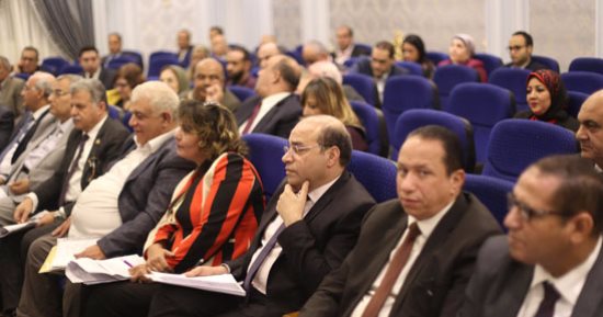 مصطفى بكرى: قانون التأمين الصحى الشامل أكبر هدية للشعب المصرى