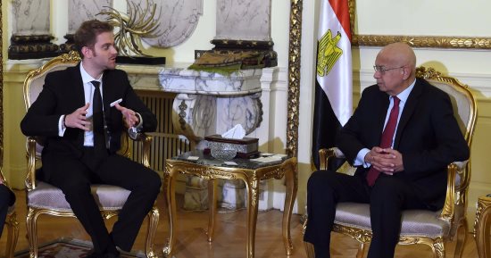  رئيس الوزراء يلتقى وزير ريادة الأعمال الرومانى.. صور