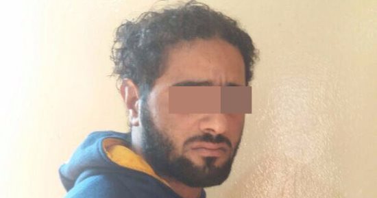 عامل يضرب زوجته ورضيعته لمطالبتها بتسجيل طفلتهما باسمه بالدقهلية