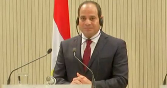 السيسى يهنئ طائفتى الأرمن الكاثوليك والأرثوذكس بعيد القيامة المجيد