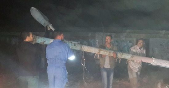 حريق بمخلفات زراعية يتسبب فى قطع التيار الكهربائى عن عزبة الساحة بالدقهلية