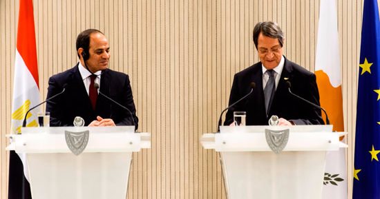السيسي: منتدى رجال الأعمال بين مصر وقبرص يسهم فى تفعيل اتصال مستثمرينا.. صور