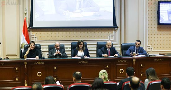تقرير "سياحة البرلمان" عن تجريم توجيه الليزر للطائرات: حفاظا على الأمن القومى