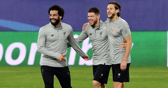 صور.. محمد صلاح يشارك فى مران ليفربول الأخير قبل مواجهة إشبيلية