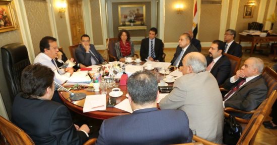 وزير التعليم يبحث مع مستثمرين إنشاء أفرع لجامعات أجنبية بالعاصمة الإدارية