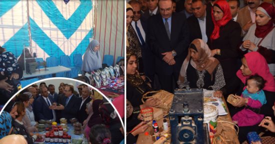 صور.. "يا حلاوة الإيد الشغالة".. سيدات قرية ابشنا يتحدين البطالة ويرفعن شعار "صنع فى بنى سويف".. منتجات غذائية ومفروشات ومشغولات يدوية.. السيدات: التسويق مشكلتنا الوحيدة.. والمحافظ: سنقيم معارض للتسويق خارجيا