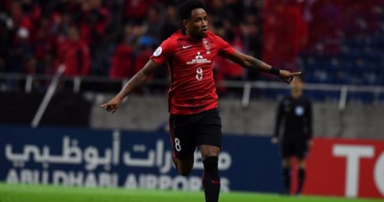 أوراوا يتهم جماهير الهلال السعودي بالعنصرية