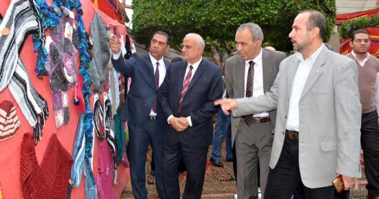 رئيس جامعة طنطا يفتتح المعرض السنوى للمنتجات الطلابية