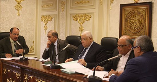 صور.. بدء اجتماع لجنة الاقتراحات بالبرلمان لمناقشة طلبات إحلال وتجديد مساجد