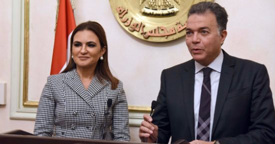 وزير النقل: إتاحة " كارت موحد" للمواطنين لاستخدامه فى وسائل النقل الجماعى (صور)