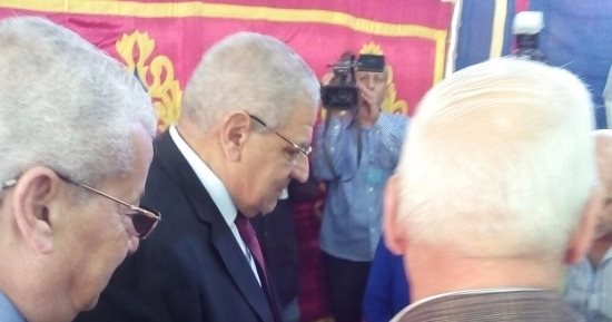 صور.. إبراهيم محلب يدلى بصوته فى انتخابات المقاولون