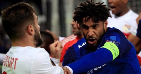 رسميًا.. تغريم إيفرتون 30 ألف يورو بسبب شغب مباراة ليون