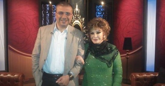 صفية العمرى تتحدث عن نشأتها وزواجها ودخولها الفن مع "واحد من الناس"