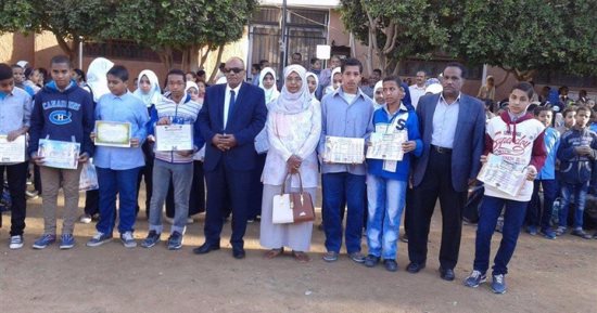 صور .. أول جولة لوكيل تعليم الأقصر بمدرسة عمار ابن ياسر بعد تجديد ثقة له