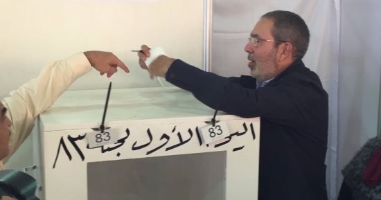 انتخابات الزمالك .. مدحت العدل يدلى بصوته فى ميت عقبة