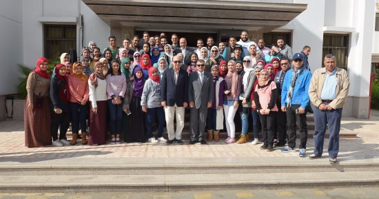 صور.. الفريق مُهاب مميش يستقبل وفد من طلاب كلية العلوم بجامعة عين شمس