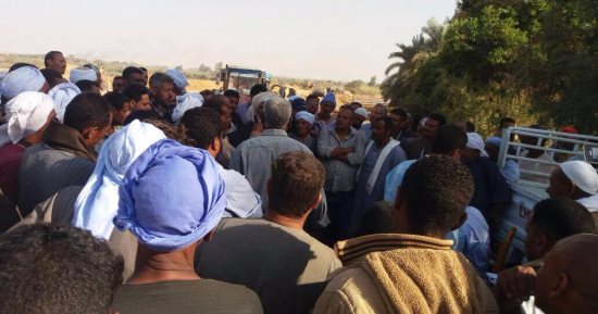 صور.. مدارس وادى النقرة بأسوان "لم يحضر أحد" لليوم الثالث على التوالى